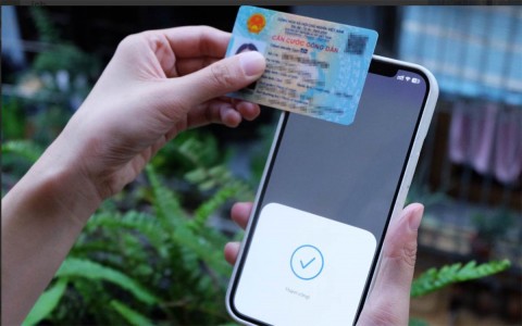 KEEP YOUR BIOMETRIC DATA UP-TO-DATE AND YOUR IDENTIFICATION DOCUMENTS VALID TO PREVENT TRANSACTION INTERRUPTIONS
